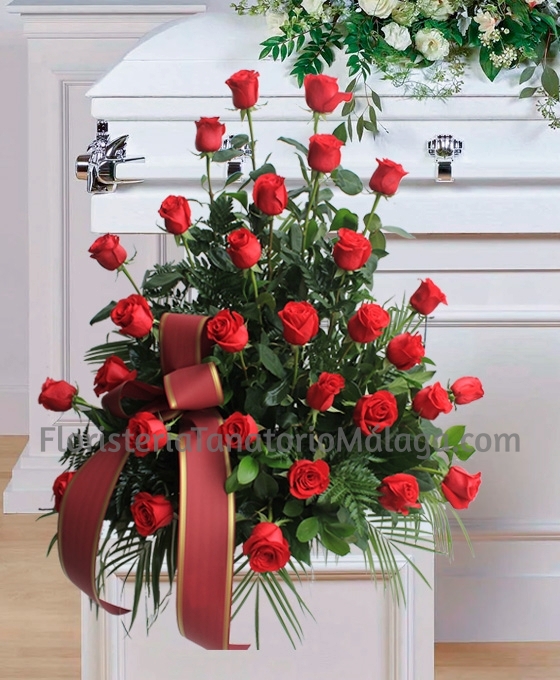 Centro funerario 30 rosas rojas