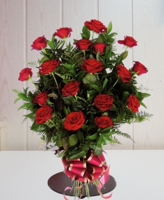 Ramo funerario 18 rosas para tanatorio con envio urgente
